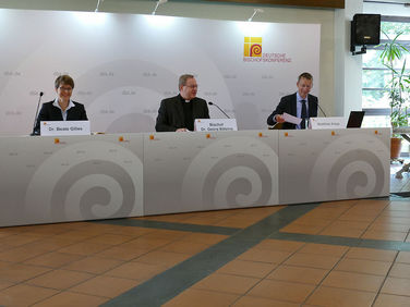 Abschlusspressekonferenz der Deutschen Bischofskonferenz (Foto: Karl-Franz Thiede)